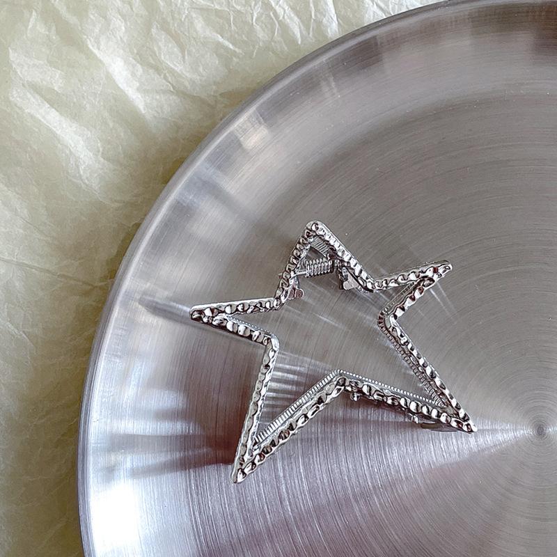 

Эстетика Y2K Металлические Полые Звезда Пентаграмма Сердце Заколки для Волос Заколки для Женщин Хвост Зажим Акула Краб для Волос Аксессуары Size fits all