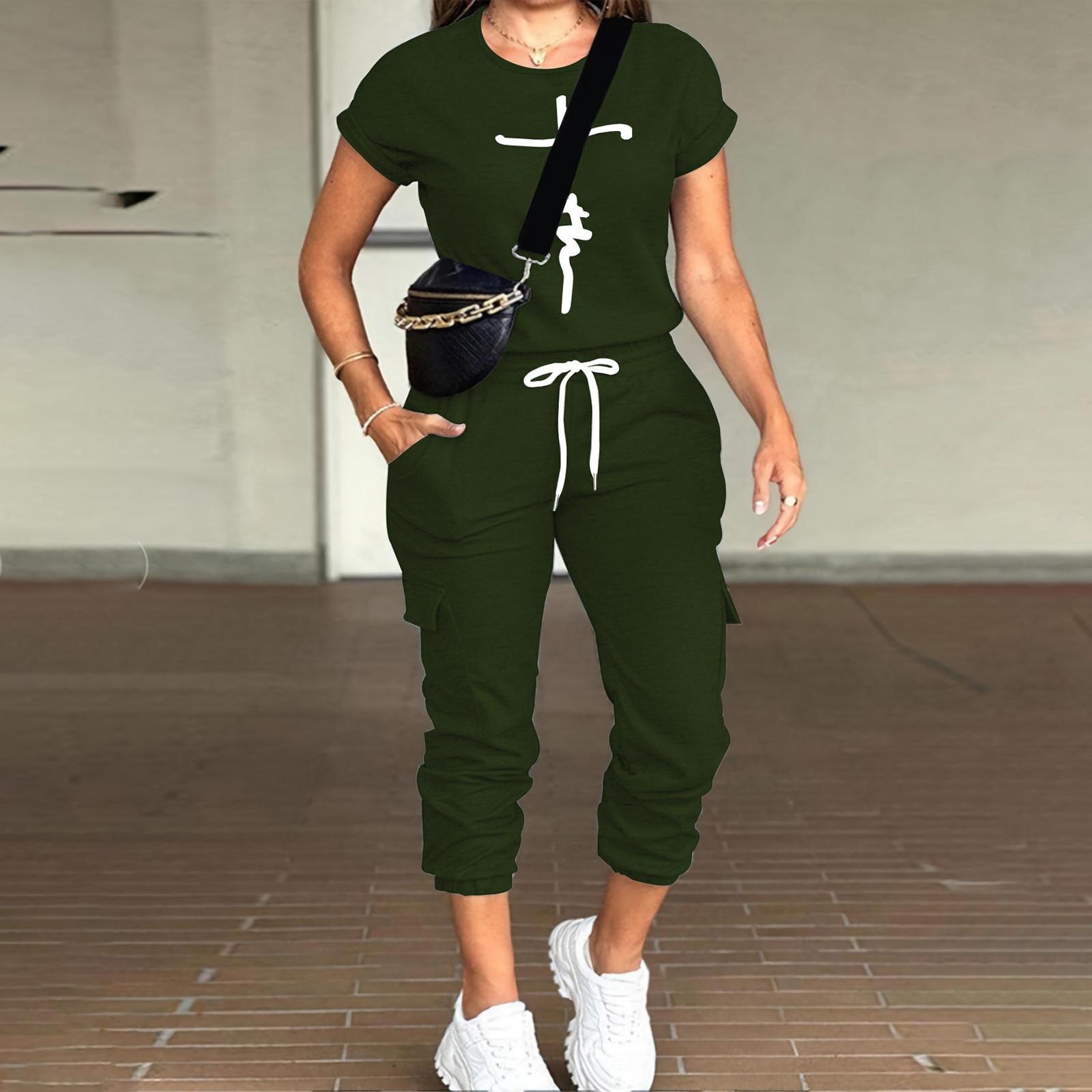 Женский топ с монограммой и короткими рукавами — фото 7