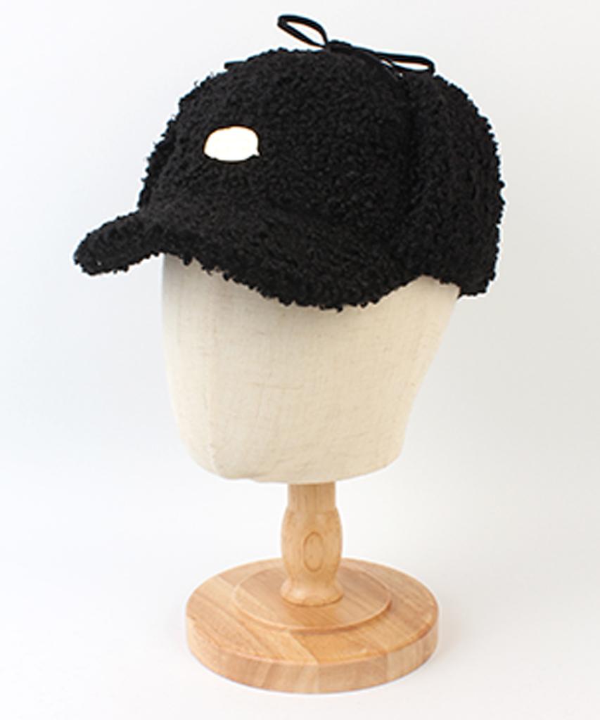 Yunibeosyeolkemiseuteuli Bubble Fleece Black Earflap Cap