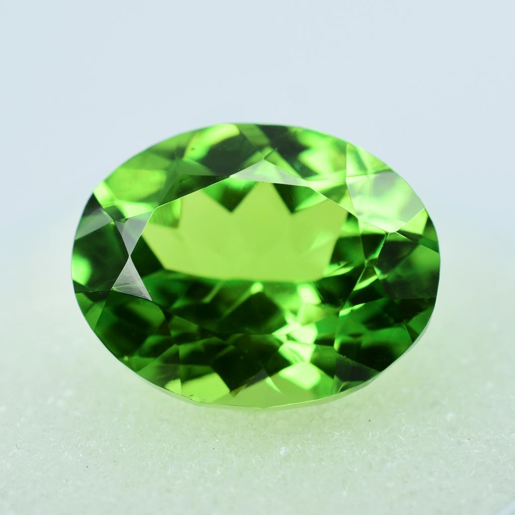 Natural Peridot Gemstone Green Color Oval Shape Certified 9 Ct Loose Gemstones