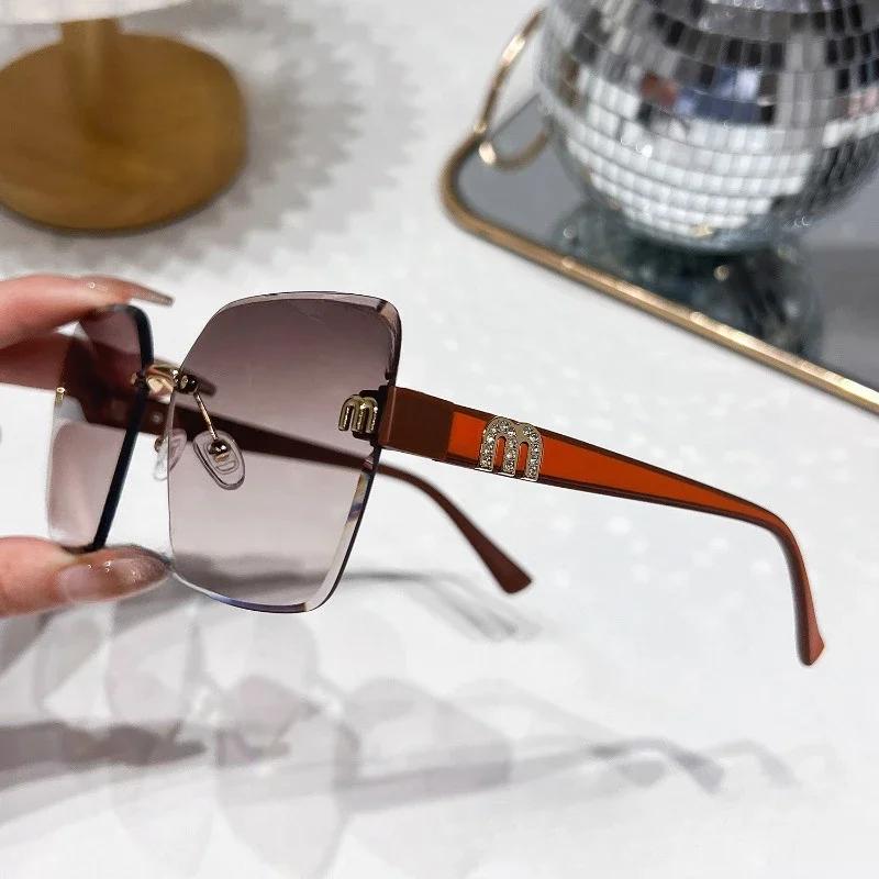 

2025Rimless Square Sunglasses Women Trendy High Quality Luxury Designer Sun Glasses New Vintage Eyewear UV400 Gafas De Sol no case