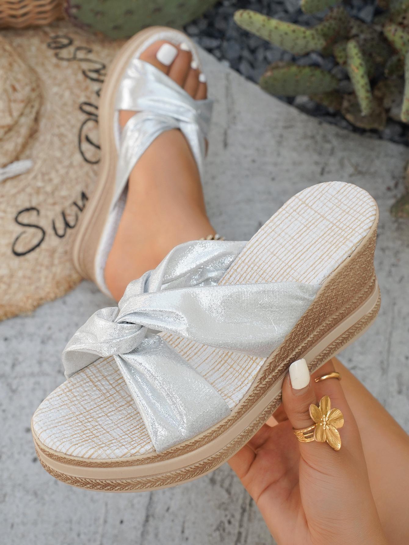 

2025 новые летние однотонные тапочки на танкетке большого размера для улицы, повседневные, с толстой подошвой, модные, классные тапочки для женщин 43 серебряный