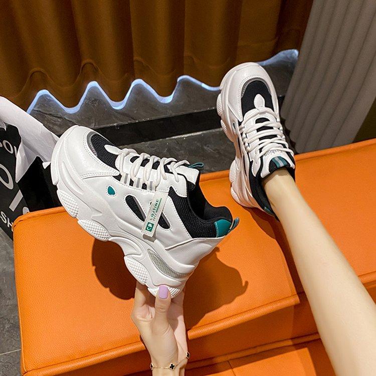 Women Casual Shoes White Breathable Lace-Up Women Sneakers Fashion Korean Version Women Tennis Shoes Platform Sneakers
