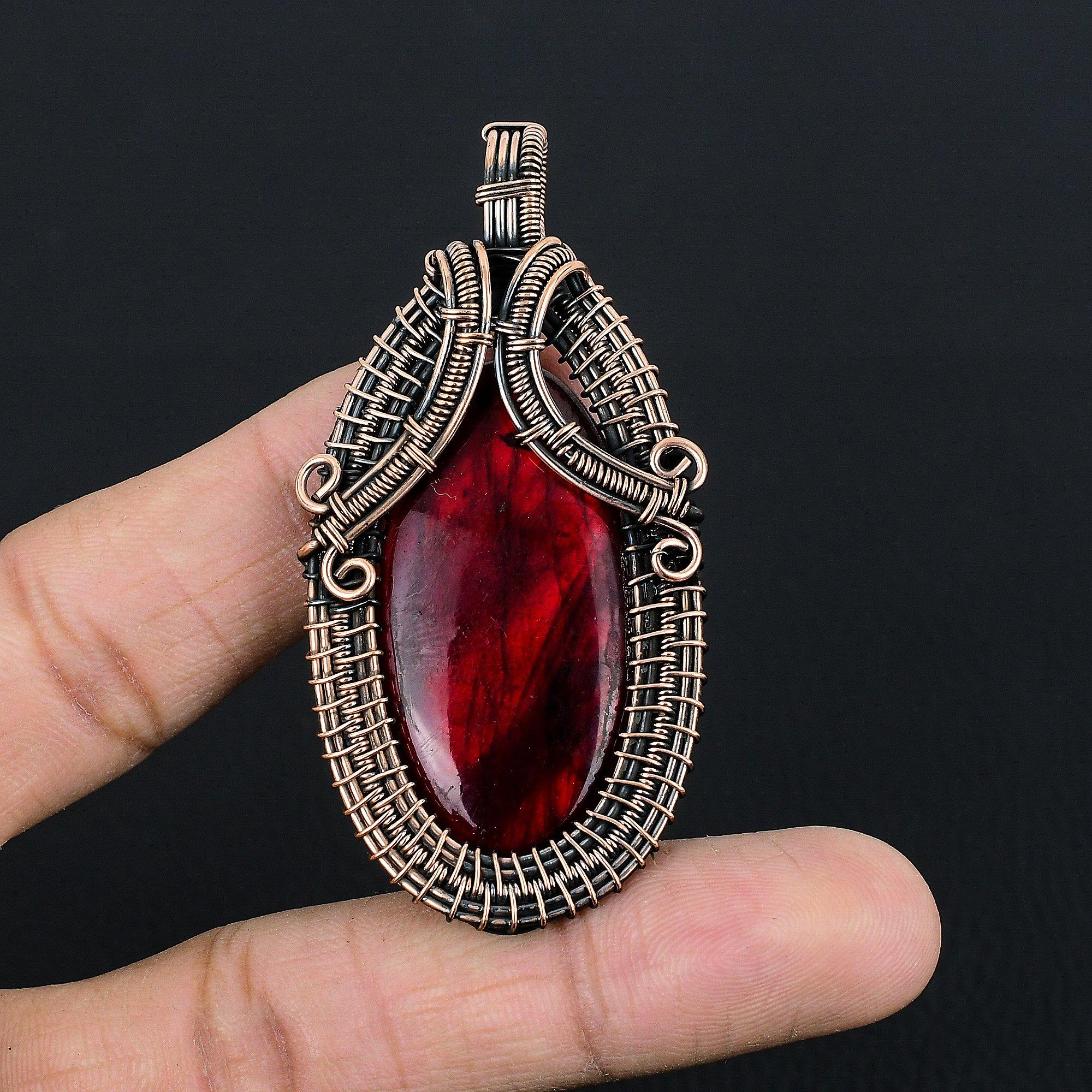 

Подвеска из красного лабрадорита, украшение, обернутое медной проволокой 999 пробы, подвеска с драгоценным камнем, ювелирное изделие ручной работы, свадебный подарок 2.55 Inches