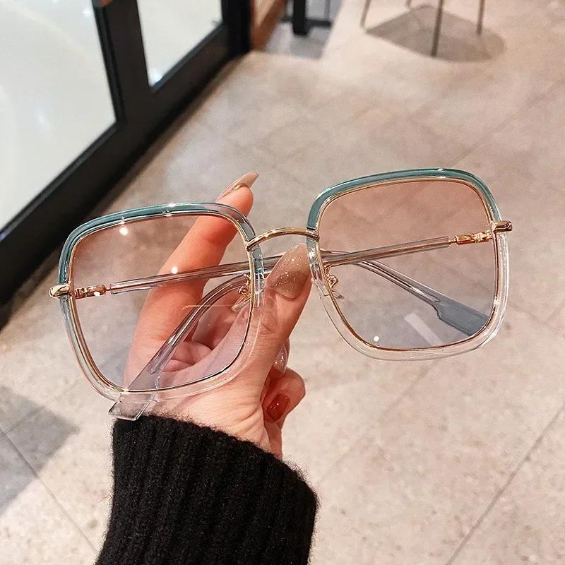 Vintage Gradient Color Frame Green Clear Sunglasses For Women  New Fashion Oversized Alloy Elegant Sun Glasses Female Shades