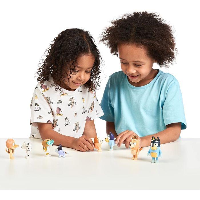 Jouet - BLUEY - Coffret de 8A Figurines Articulées - Famille et Amis - Bouvier Australien Bleu