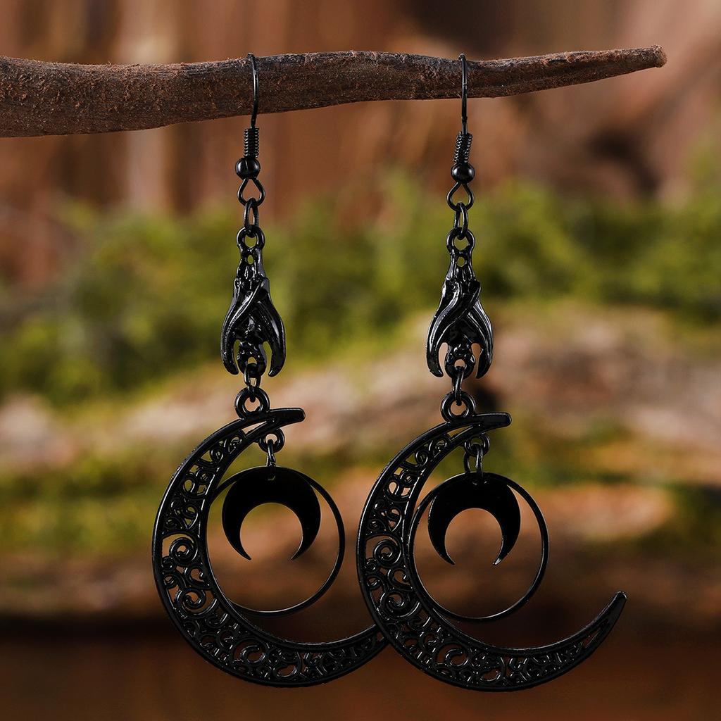 Punk Dark Stitching Crescent Moon Cool Fashion High-end All-match Earrings