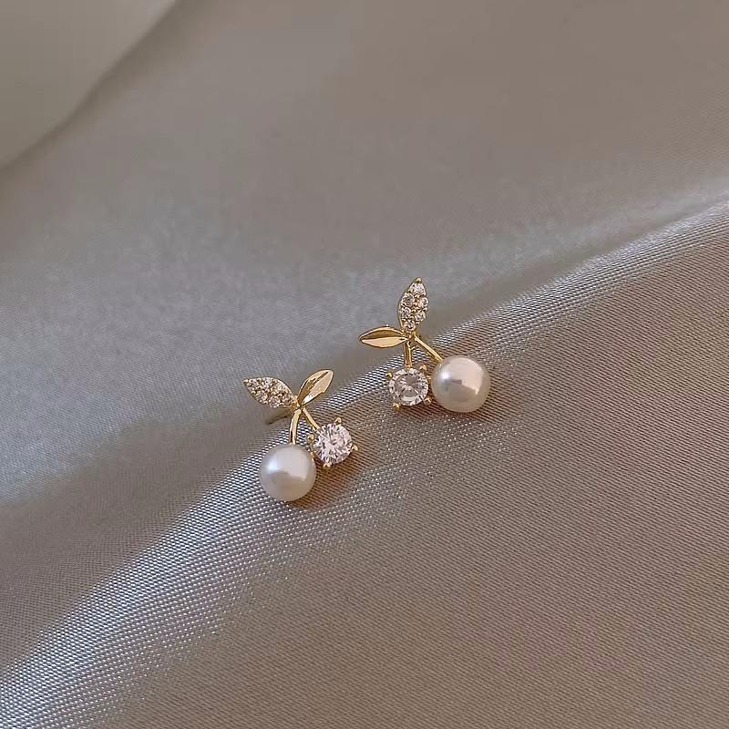 Silver Needle Pearl Zircon Earrings Women's High-end Sense Niche Temperament Cold Wind Mori Earrings Ear Jewelry