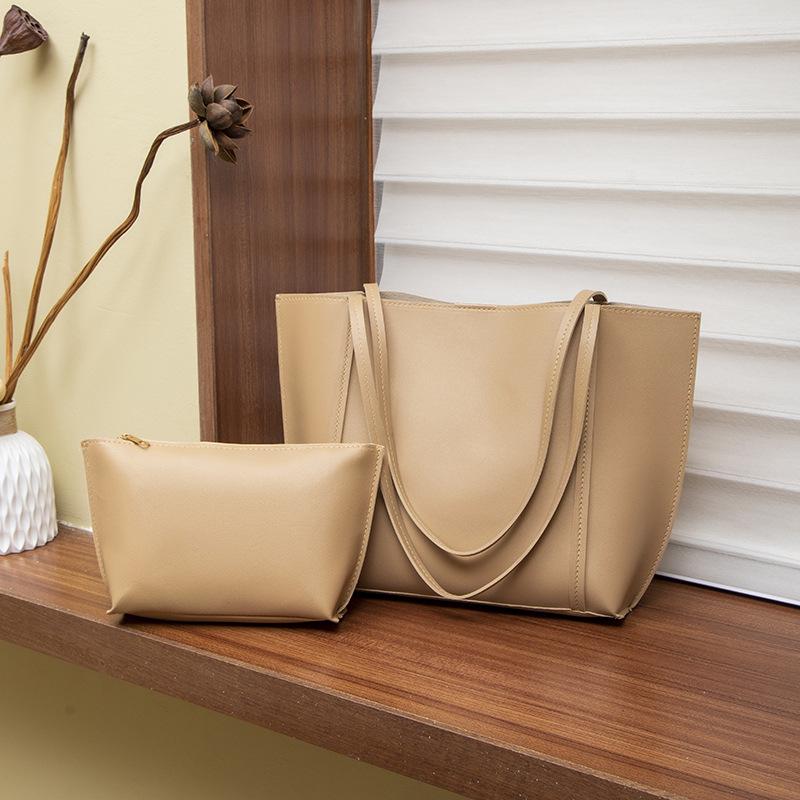 Retro 2025 Trendy Large-Capacity Women's Tote Bag - Versatile, Fashionable Single Shoulder Mother-Child Bag
