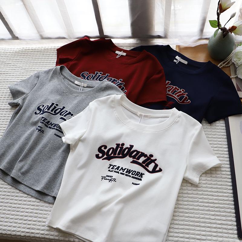 

Summer 2025 Women s American-Style Slim-Fit Round Neck Letter Print T-Shirt One Size