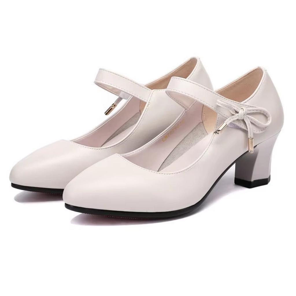 Modern Fashion Woman's Shoes with Soft Rubber Sole One Button Design Comfortable Small Leather Work Shoes for Summer