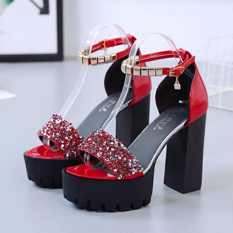 

Мода Лето Новая Мода Босоножки с Рыбьим Носком Женские Толстая Подошва Высокий Каблук Супер Высокий Каблук Массивные Свадебные Танцевальные Туфли Дизайнер 39 красный