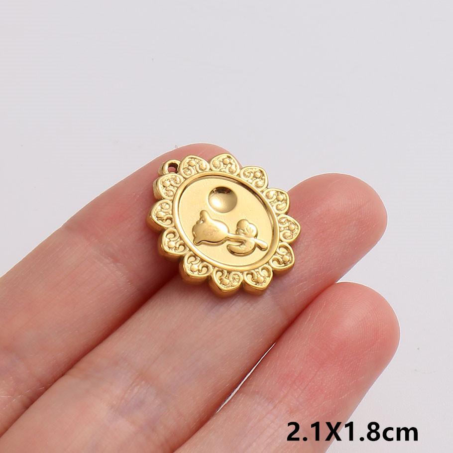6 Stück Antike Relief Rose Tulpe Sonnenblume Edelstahl Anhänger Für Schmuckherstellung Großhandel Königlicher Hofstil Oval Handgefertigter Anhänger