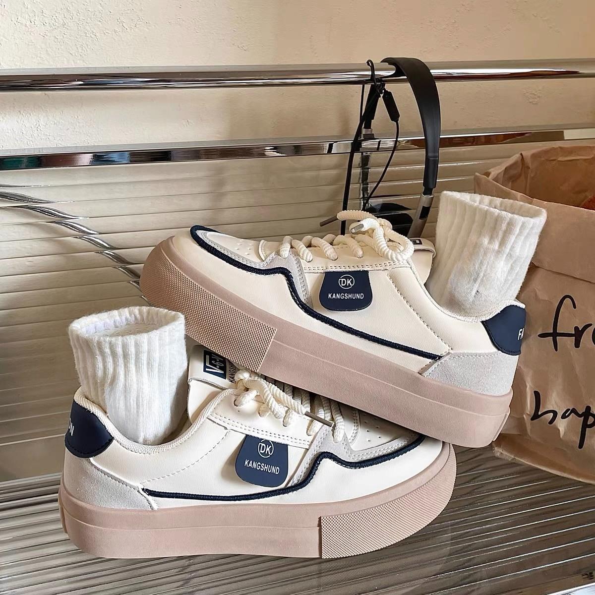 

Туфли на толстой подошве женские осенние новинки модные кожаные повседневные студенческие белые туфли 40 синий