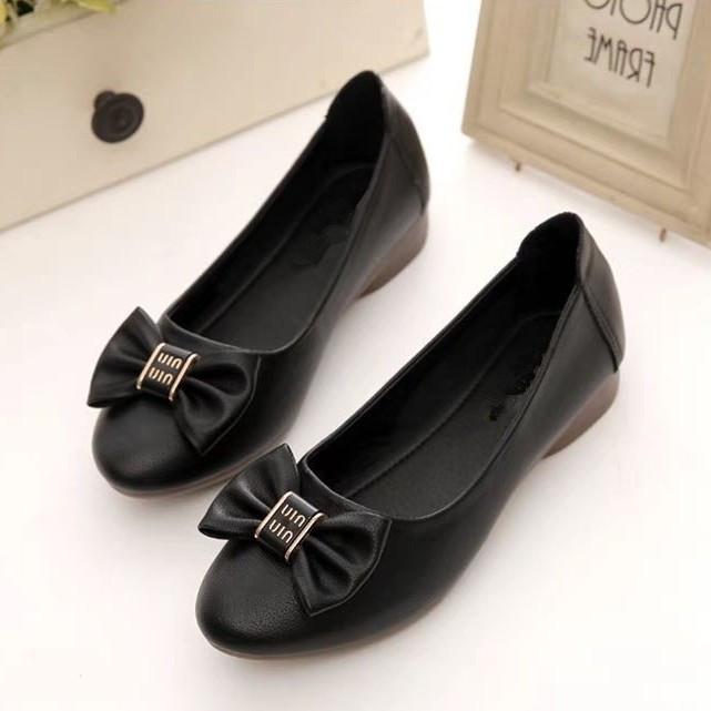 Soft Skin Shallow Mouth Single Shoes Women's Summer and Autumn 2025 New Bow Soft Sole Mother Shoes Are Not Tired
