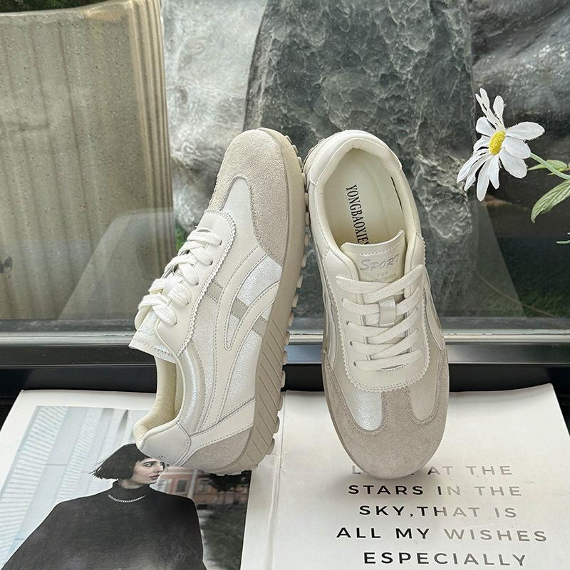 Flat bottom versatile German training shoes women's 2025 new autumn explosion Forrest Gump shoes non-slip heightening sports and leisure board shoes