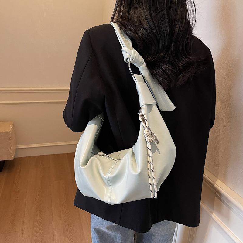 Lazy wind casual versatile commuter shoulder messenger bag large capacity retro soft leather pleated dumpling bag