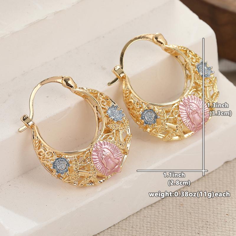 

Fashion Gold Color Metal Hollow Geometry Carving Pattern Hoop Women s Earrings Zircon золотий