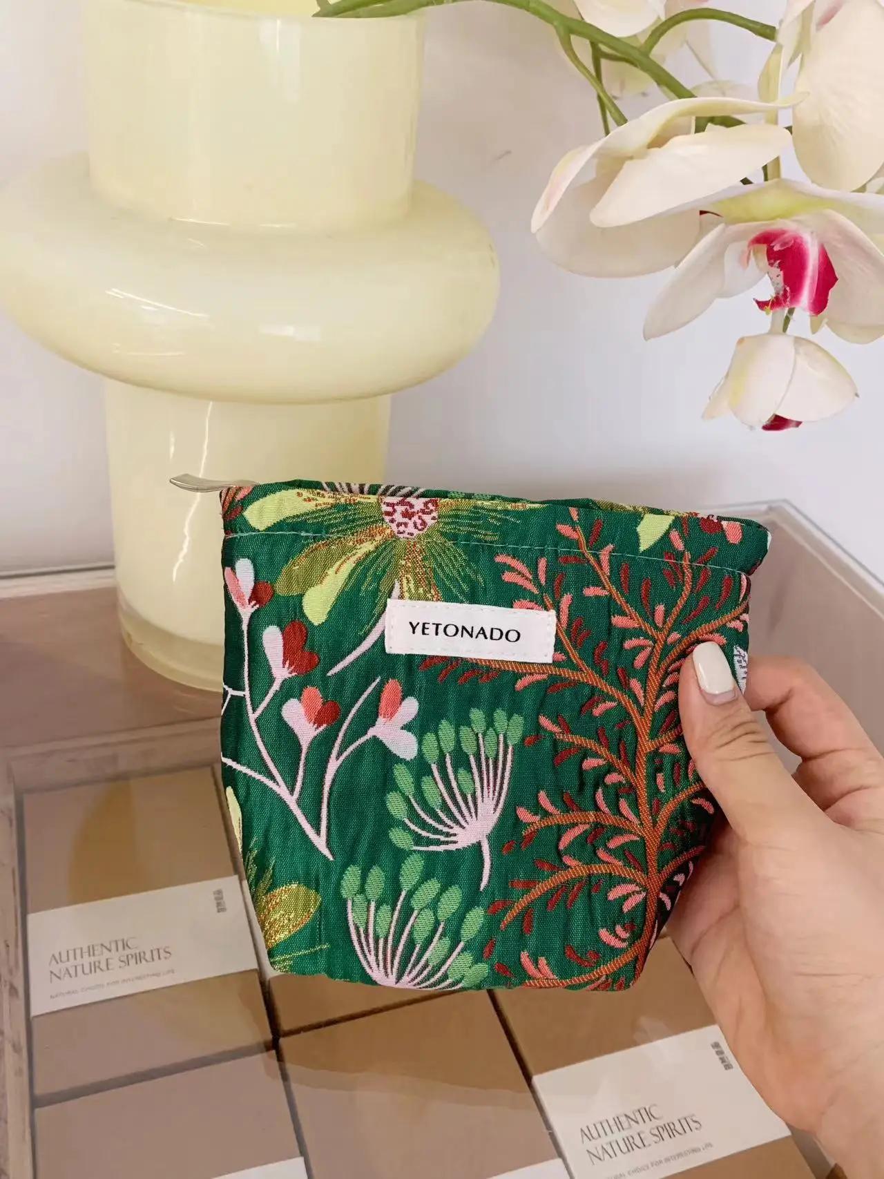 INS Style Vintage Flowers Cosmetic Bag Portable Hand Cosmetic Bag Travel Out Toiletries Storage Bag Makeup Tools Storage Pouch