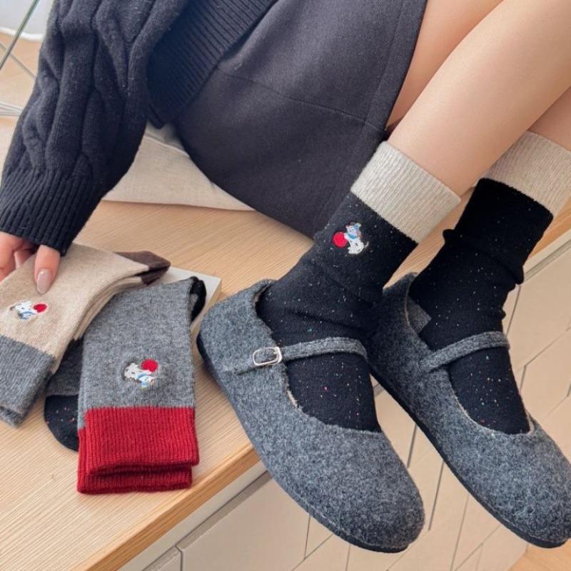 Winter and Autumn Warm Wool Women's Socks with Contrasting Embroidery and Apple Dog Pattern - Simple Mid-calf Length Socks