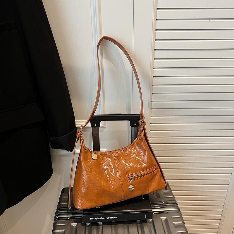 Bag Women's Autumn and Winter Maillard Style Underarm Bag Korean Niche Design Punk Locomotive Bag Shoulder Bag