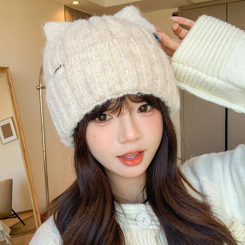 Korean Style Autumn and Winter Knitted Hat for Women Fashionable Letter Mark Cute Cat Ears Woolen Hat Warm and Face Friendly Small Pullover Hat