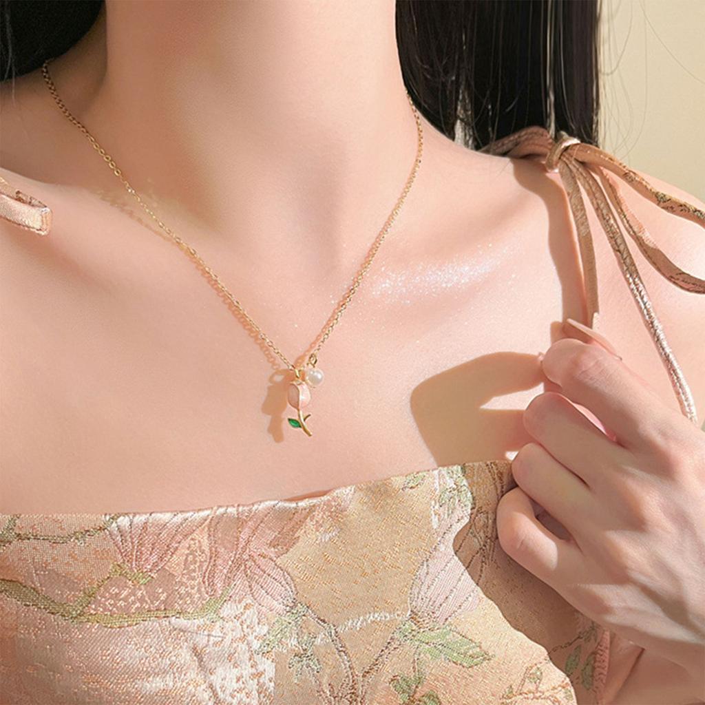 Elegant Tulip Flower Necklace For Women Temperament Tulip Pendant Clavicle Chain Choker Necklace Wedding Jewelry Gift
