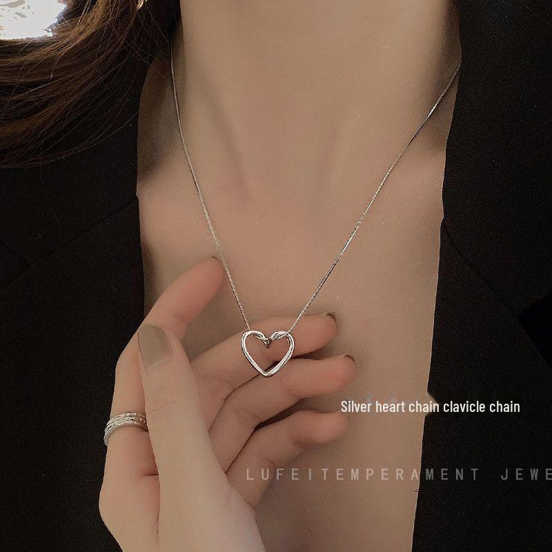 

Японское и корейское жемчужное ожерелье: Элегантный дизайн, универсальная мода, нишевый стиль для женщин Simple Heart Necklace