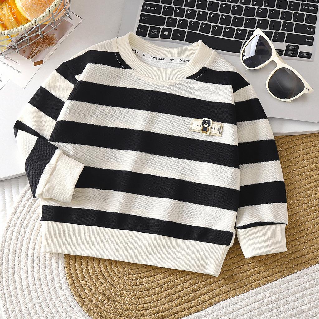 New Striped Pullover Sweatshirt for Children's Spring and Autumn with Long Sleeves and a Top Made of Cedar for Boys