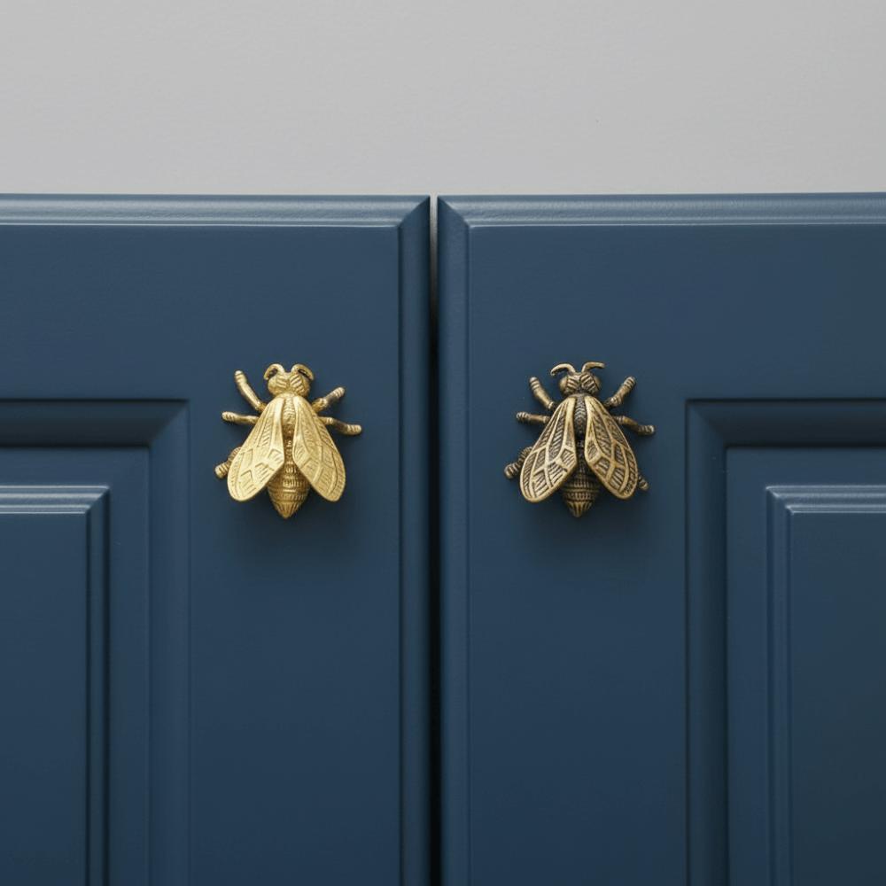Retro Bee Brass Handle Furniture Hardware Wardrobe Drawer Pulls Trendy Cabinet Door Knobs  Dresser