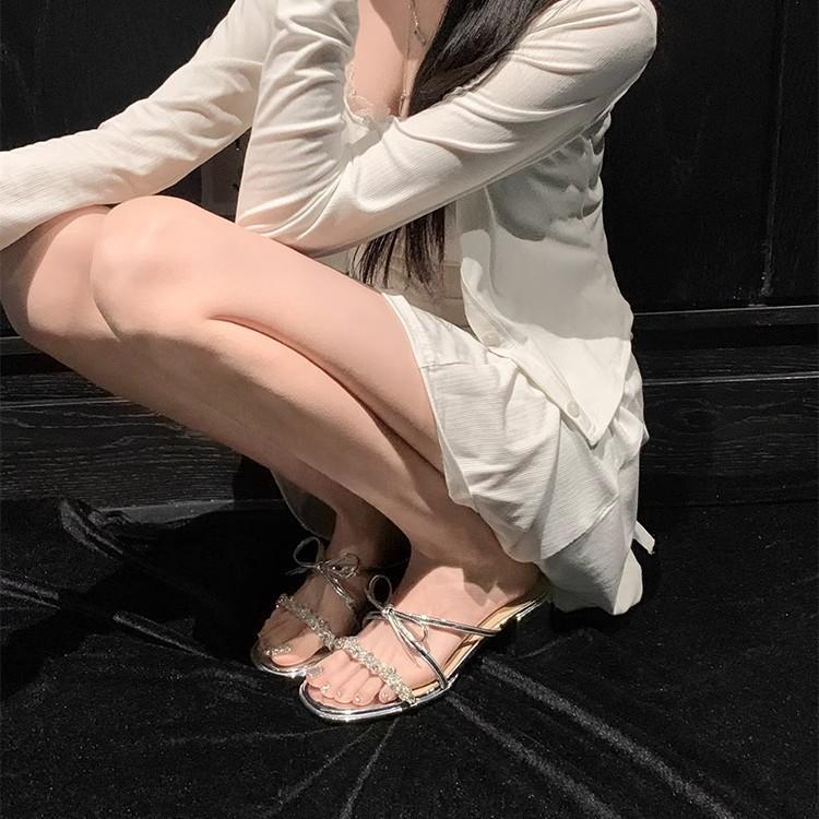 Su Yinyin has the same rhinestone word with thick heels, slippers, feminine temperament, fairy square head versatile high heels, sandals to wear outsi