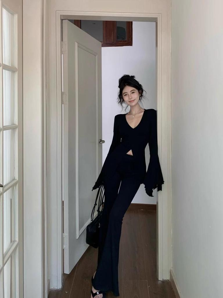 Women's V-Neck Bell Sleeve Slim Fit Slit Top - Autumn Versatile Design