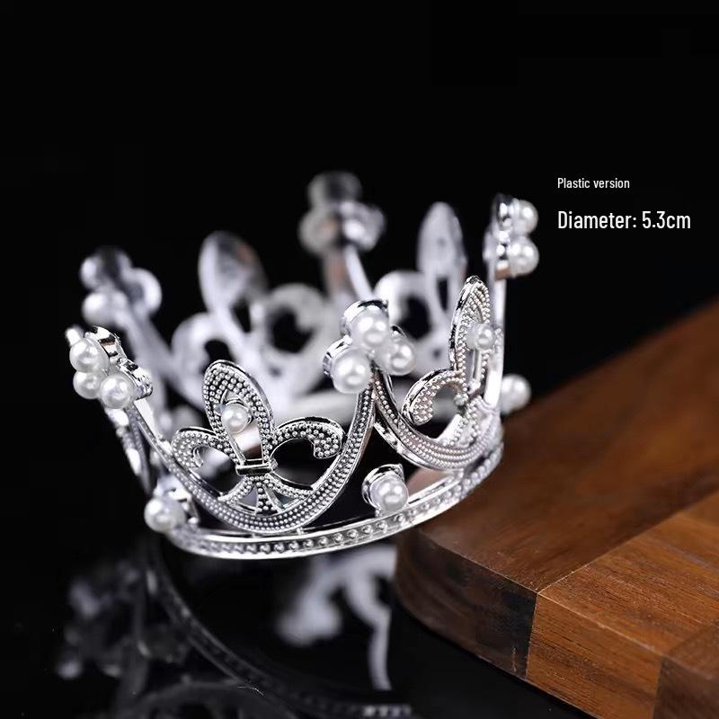 Královský krajkový a perlový dort - design královny čelenky pro svatby a narozeniny