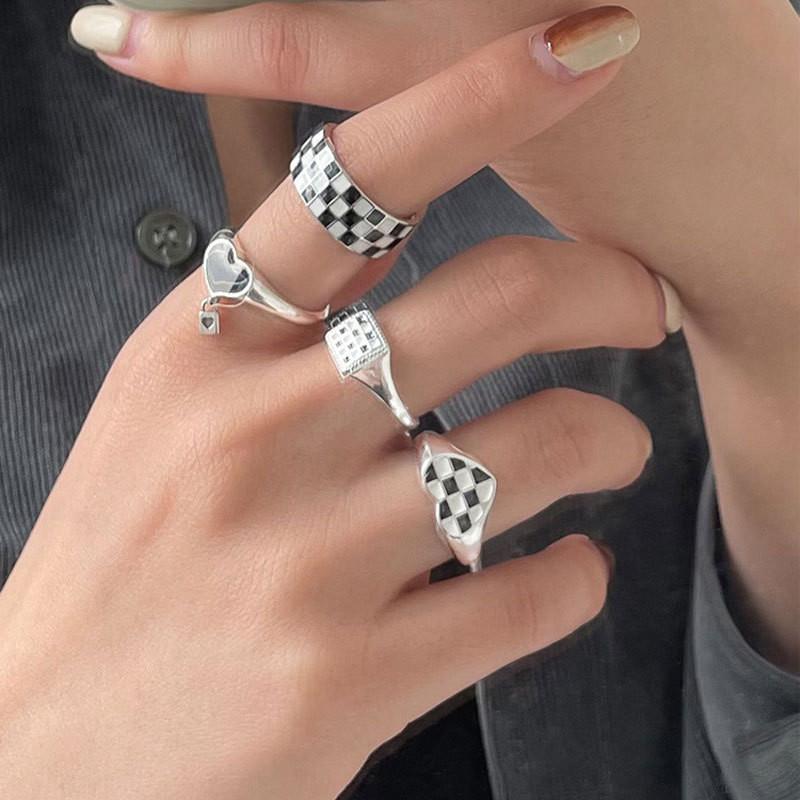 Elegant Korean Style Black And White Checkerboard Adjustable Ring For Women Fashion Accessory
