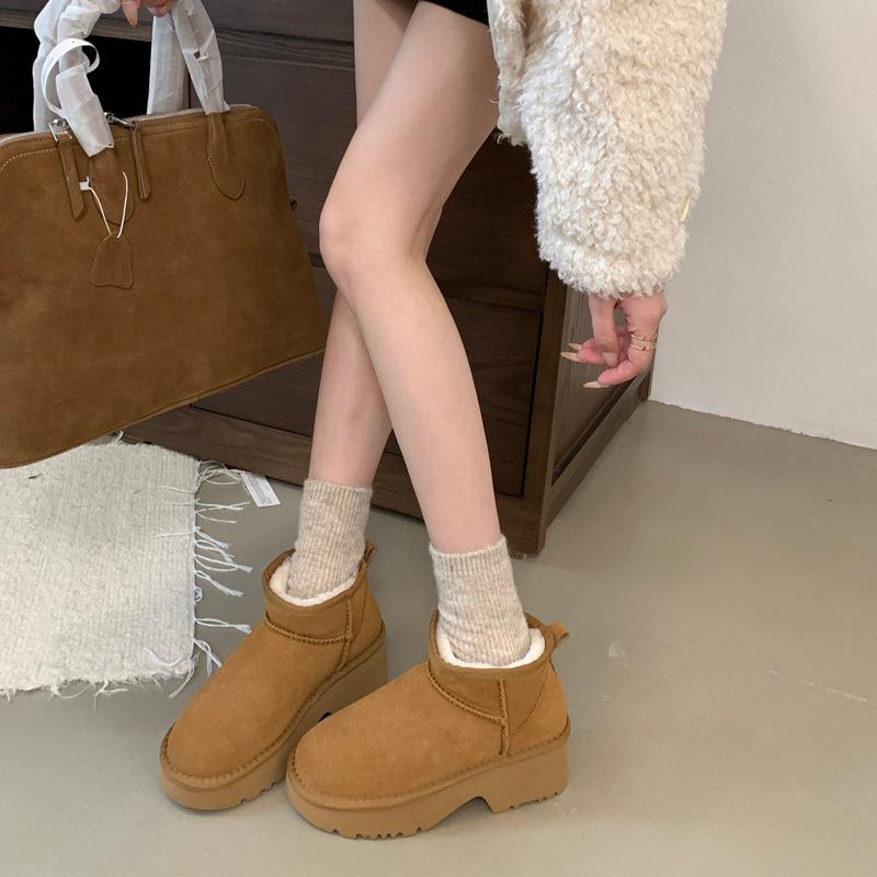 Cowhide version thick-soled heightening mermaid snow boots women's new winter Internet celebrity explosion thickened plush warm fluffy cotton shoes