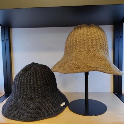 Agathe (authentique) bonnet de taille moyenne AG95UGB009