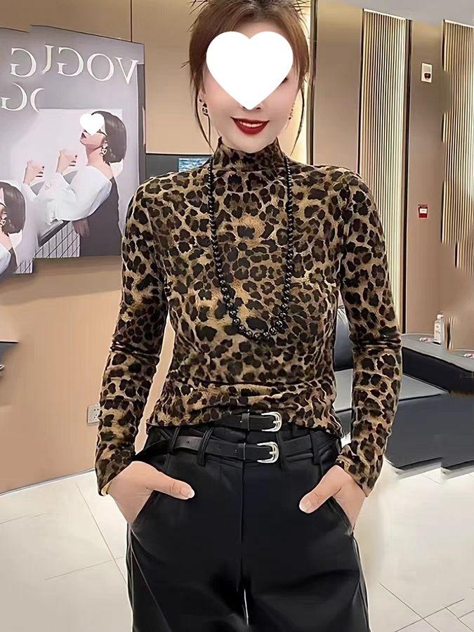 Autumn/Winter Leopard Print Tummy-Concealing Long Sleeve Top for Middle-Aged & Elderly Moms