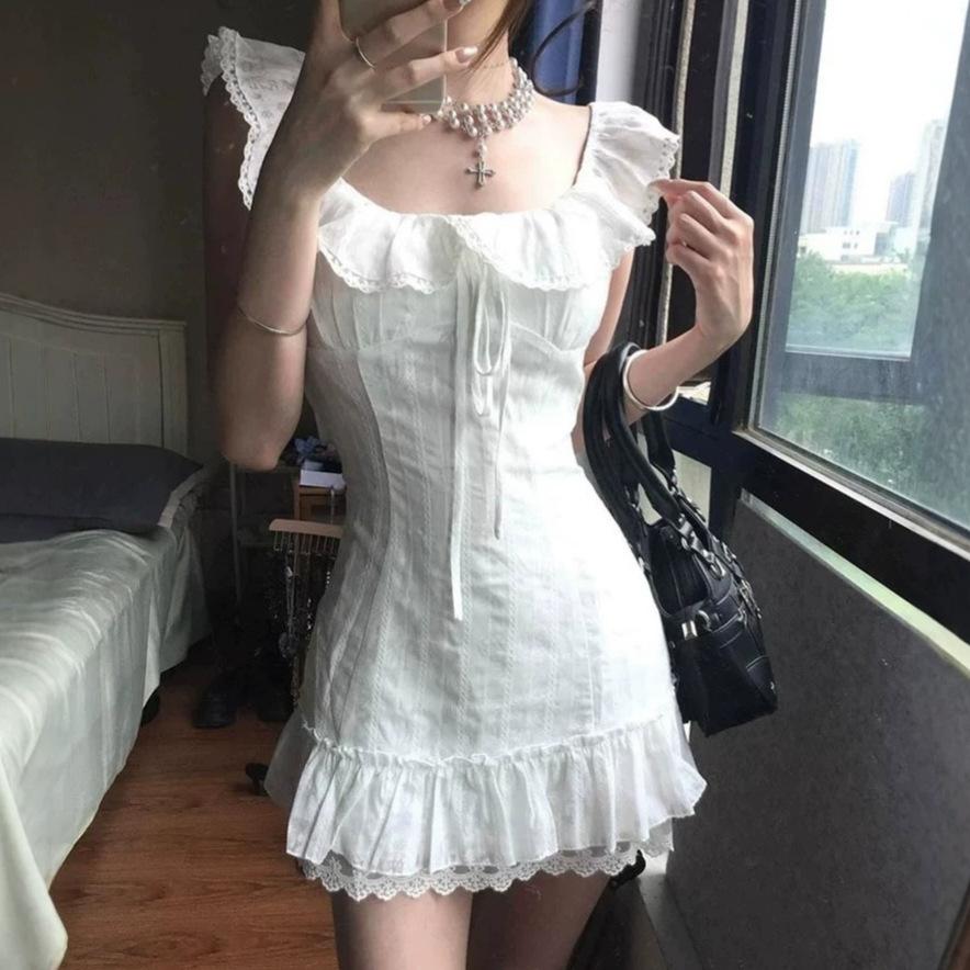 White dress short female summer beautiful pinched waist first love white skirt summer beautiful super beautiful small foreign dress