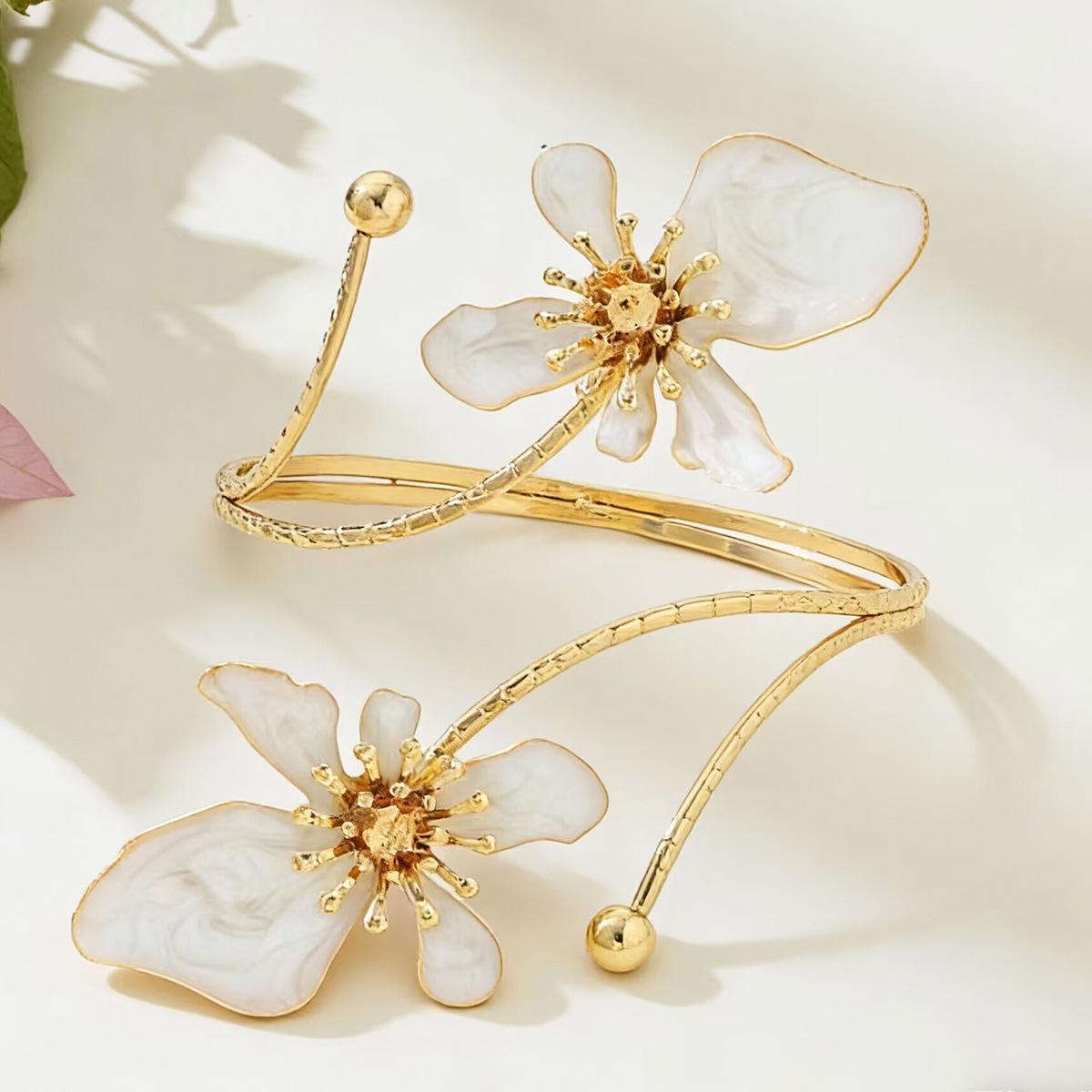 

Fashion Glazed Flower Bracelets Women Multi Layer Stackable Bold Bangle Elegant Exquisite Banquet Daily Wear Jewelry Accessories белый
