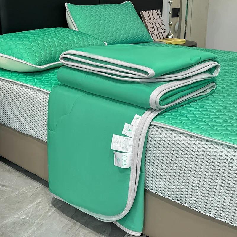 Double-sided Cool Feeling Summer Quilt Set Queen Smooth Ice Silk Cooling Blanket Summer Comforter Fitted Sheet and Pillowcase