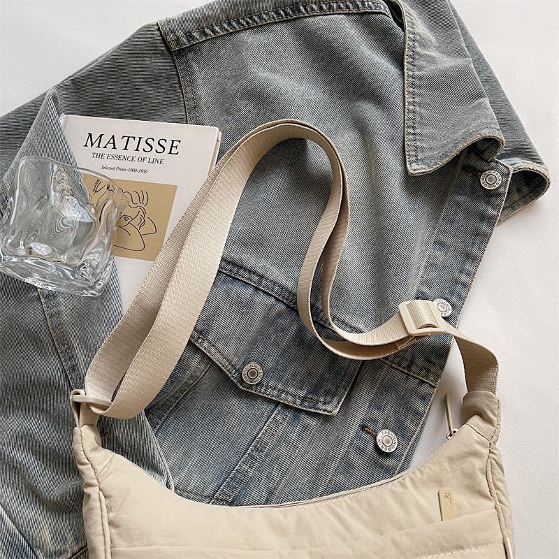 Minimalist Crossbody Bag with Adjustable Strap and Front Zip Pocket Lightweight Everyday Shoulder Bag