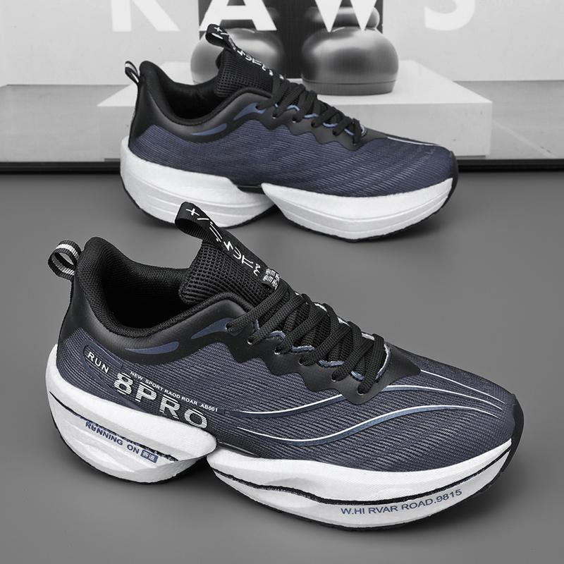 Hot Selling Couple Sneakers with High Rebound Thick Sole Ultra Light Breath Runn Shoes Low Cut High Quality Outdoor Tennis Shoes