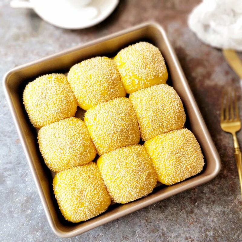 

Chefmade 9-inch Square Deep Cake Baking Pan