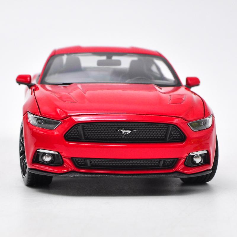 WELLY 1/24 Ford Mustang GT 2015 Alloy Car Model Diecast Toy Vehicle High Simitation Cars Toys for Children Kids Gifts