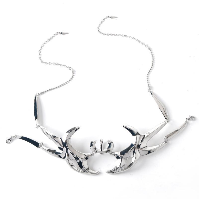 

Unique Fluid Mechanical Face Mask With Gold Electroplating For Cosplay And Parties Chin Ornament