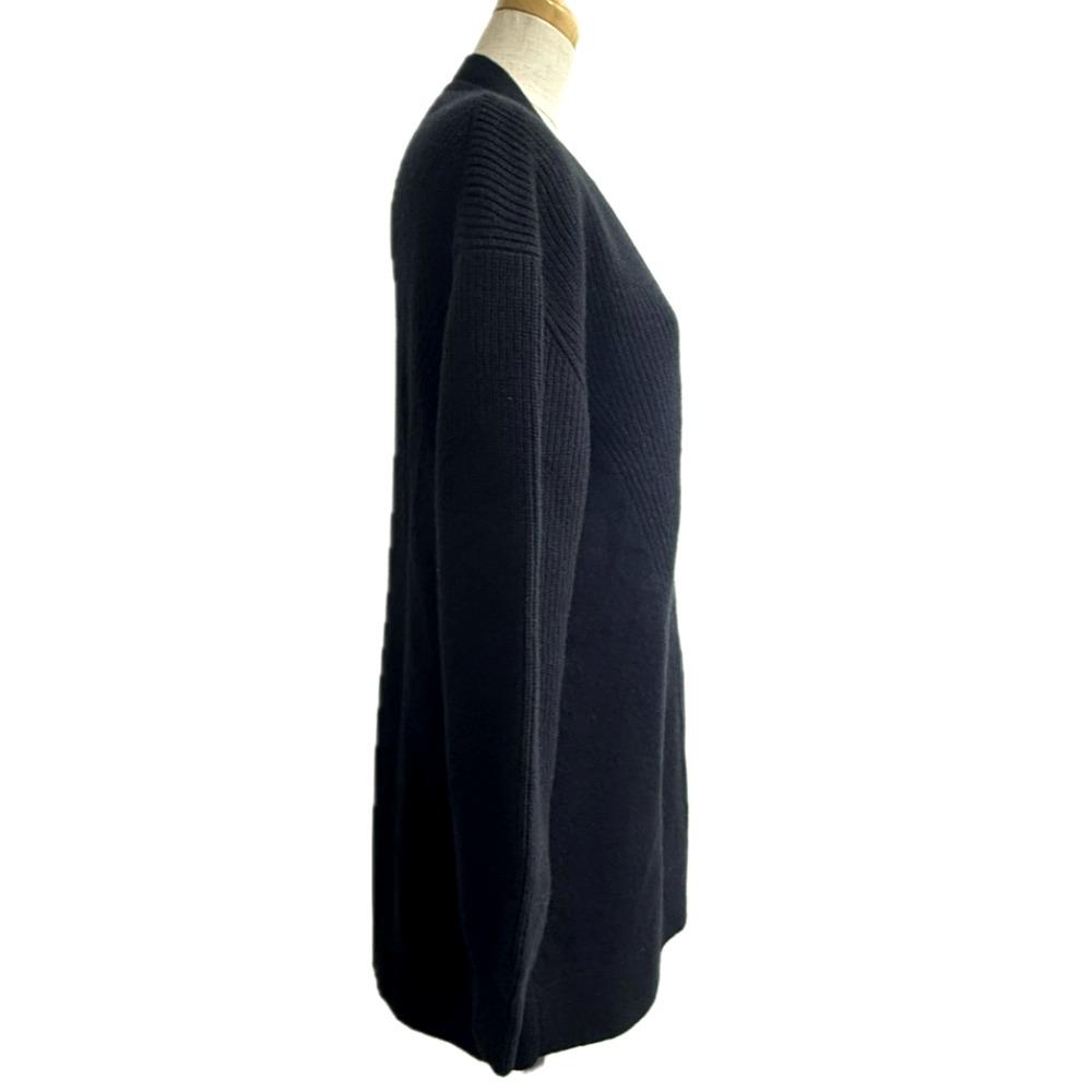 Hermes Série knoflíků Pletený kardigan Dlouhý rukáv Výstřih do V