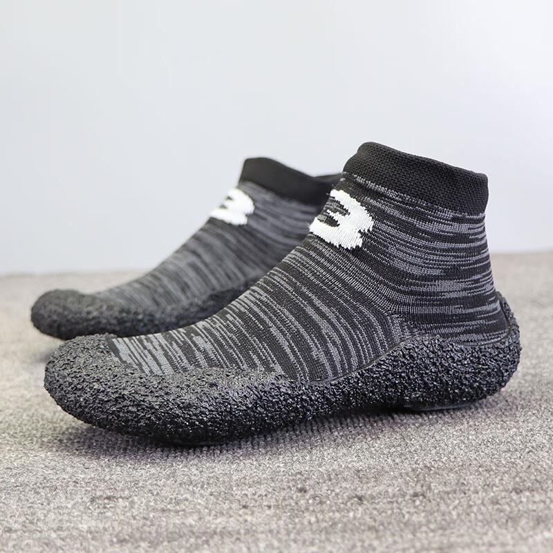 

Wanjian Unisex Outdoor Breathable Water Shoes 270