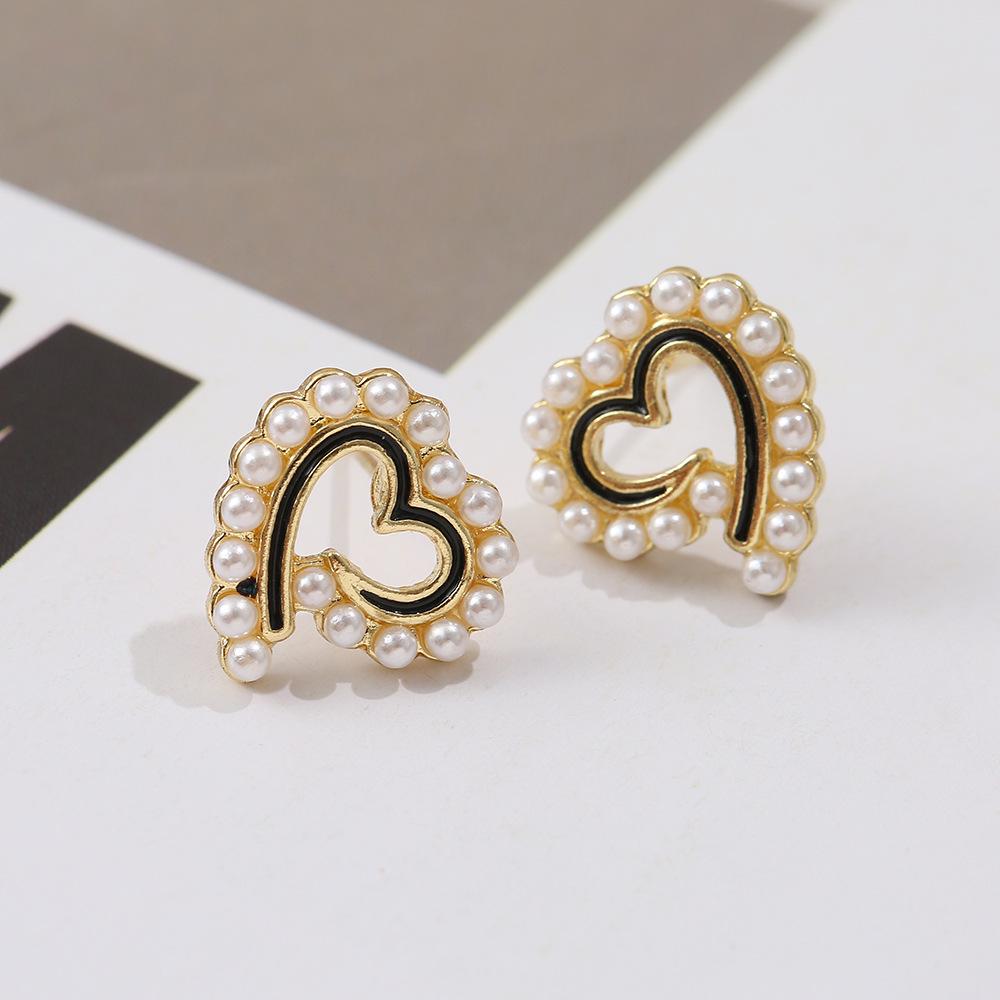 Unique Design Twisted Wire Pearl Heart Earrings - S925 Silver Needle Luxury for Women