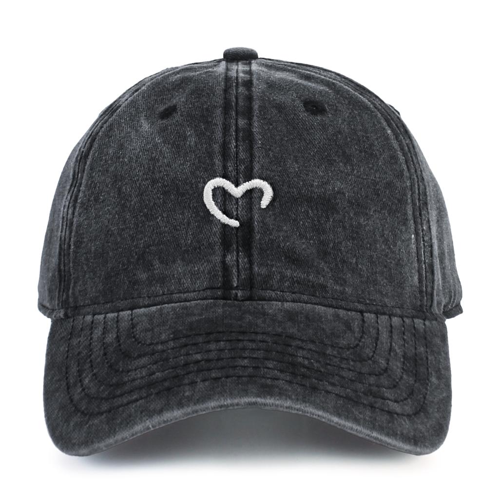 One Women Baseball Cap Love Heart Embroidery Vintage Washed Baseball Cap for Outdoor Activity Urban Wear Dad Hat