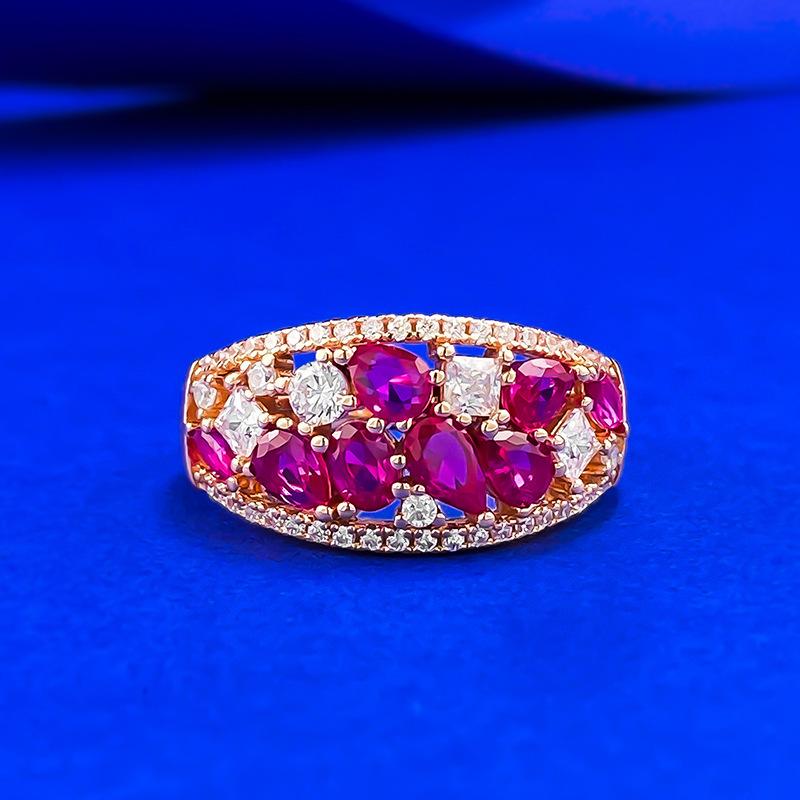 

Легкая роскошь, высококлассное чувство, микро-инкрустация цирконами, бриллиант с высоким содержанием углерода, кольцо с красным бриллиантом, женский темперамент с полным бриллиантом No. 9